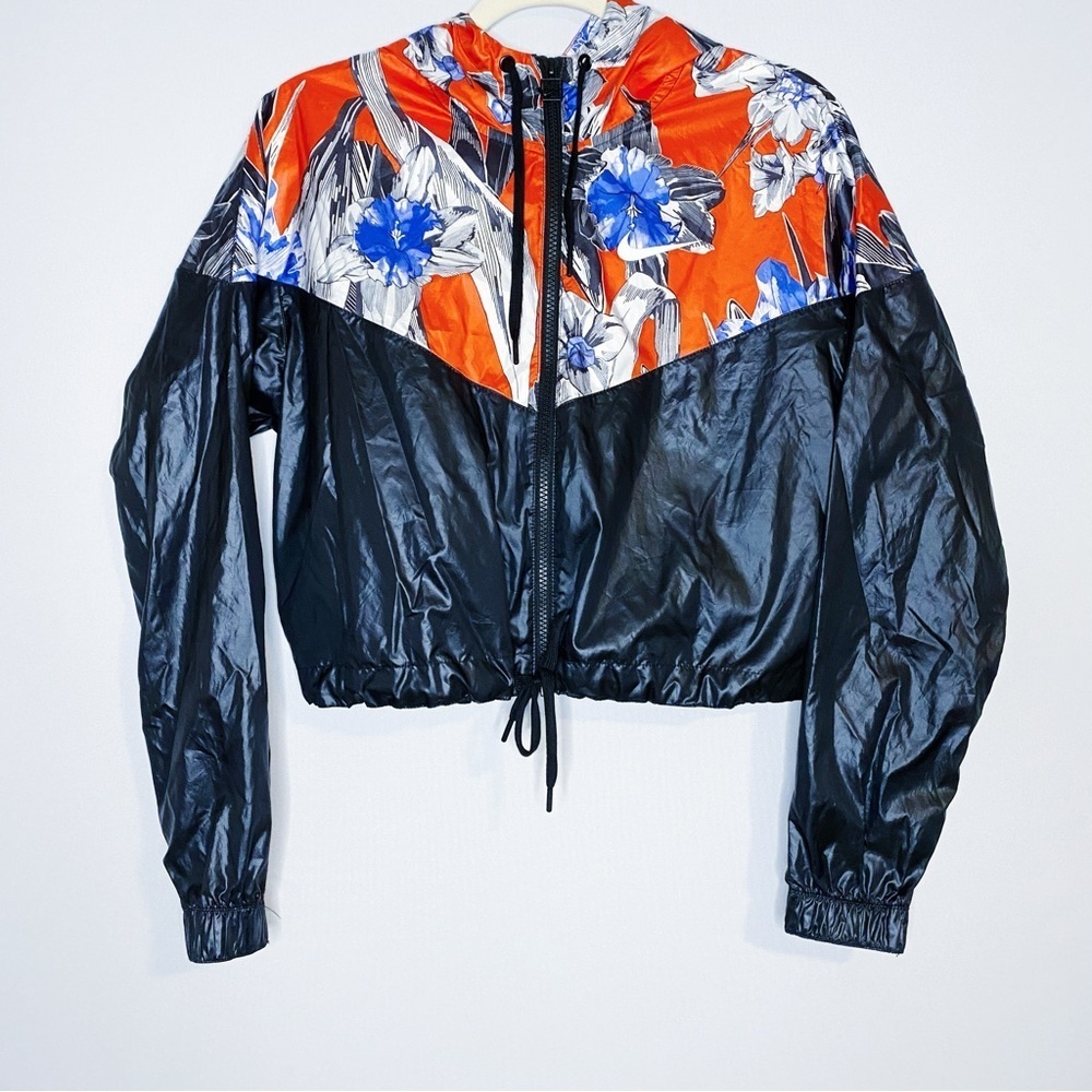 Nike - Floral Print Windrunner Jacket